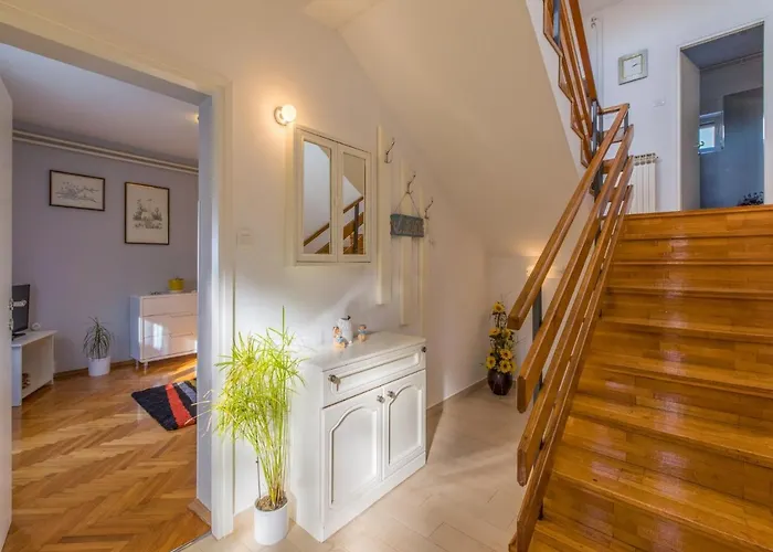 House Barbara 度假居