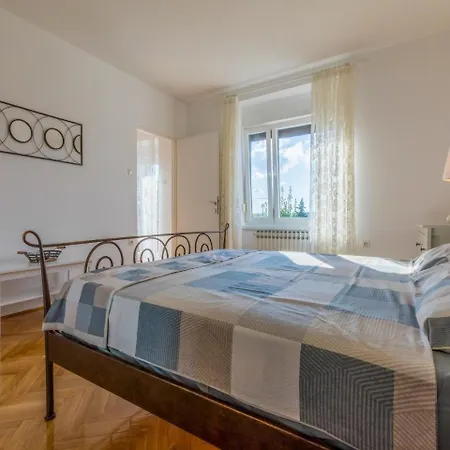 House Barbara בית נופש *