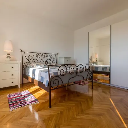 בית נופש House Barbara